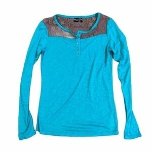 Cruel girl size medium long sleeve tee